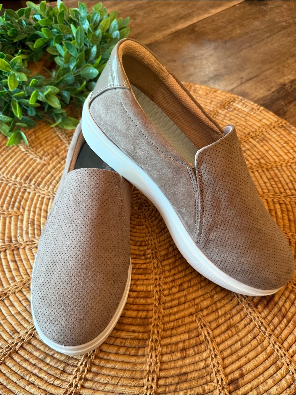 Dr. Scholl’s Tan Slip-On Perforated Casual Platform Sneakers